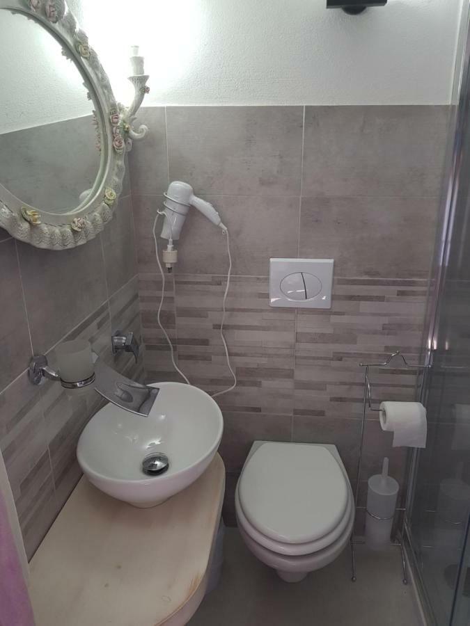Casa Vacanze Valentina Porto Conte Extérieur photo
